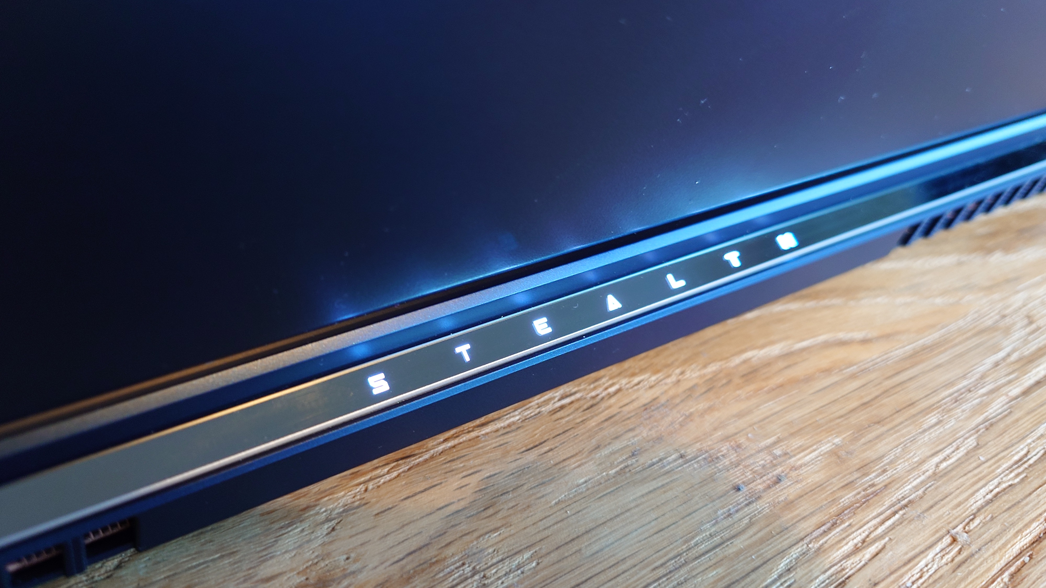 MSI Stealth 16 Studio