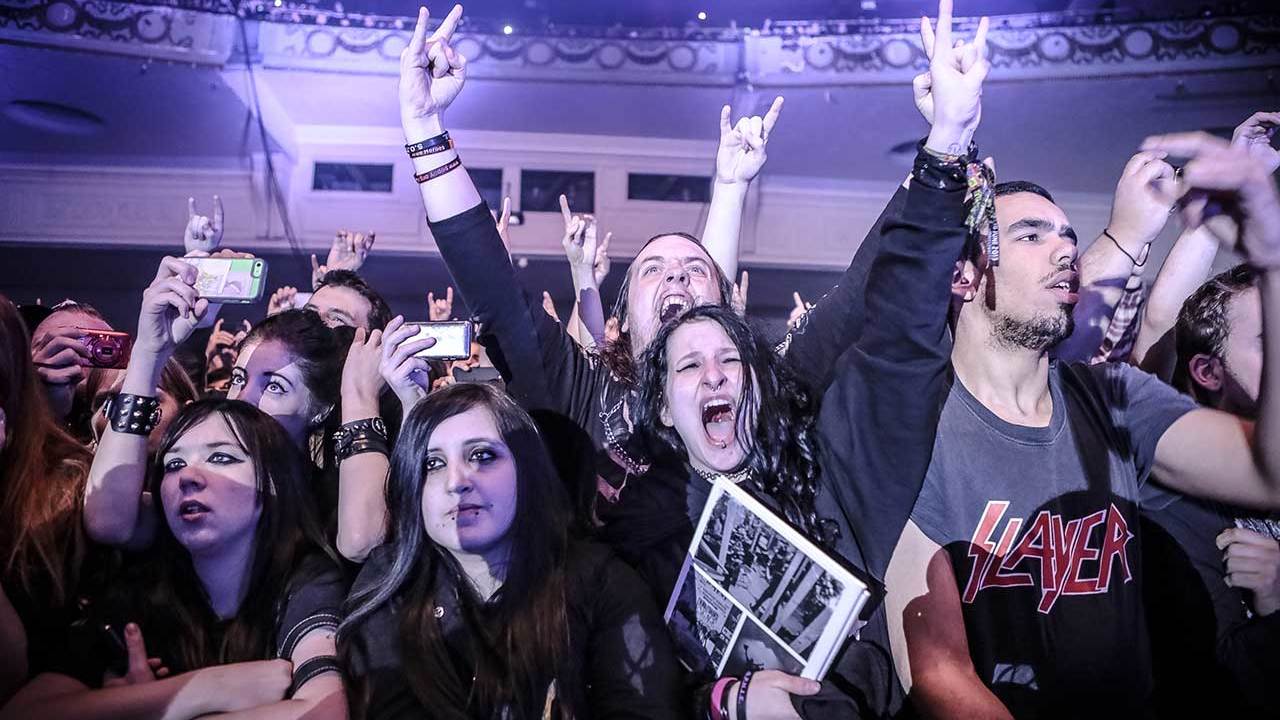 Heavy metal crowd