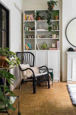 Ikea shelving hacks with Billy bookcase