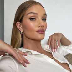 Rosie HW baby pink manicure