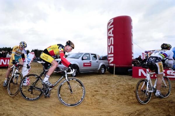 Nys follows Stybar, with Bart Wellens in close attendance