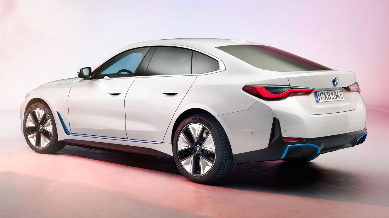 BMW i4