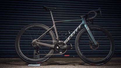 shimano dura-ace bike