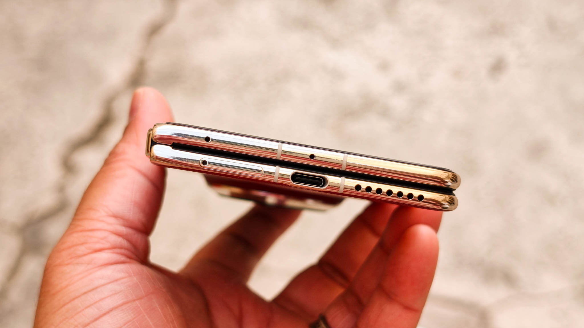 Huawei Mate X7 hands-on testing in Dubai on Android Central