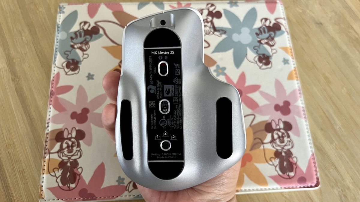 Logitech Mx Master 3s Bottom