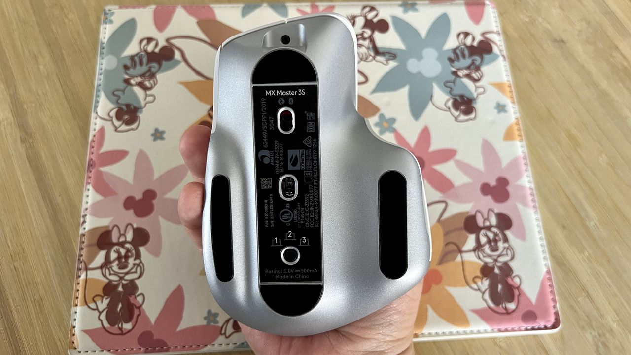Logitech Mx Master 3s Bottom