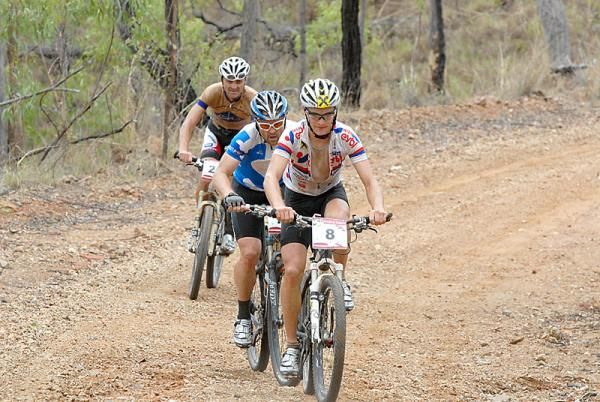 Christoph Sokoll, Brad Davies and Kevin Hulsmans (Darrell Lee-Donckers Koffie Cycling 1)