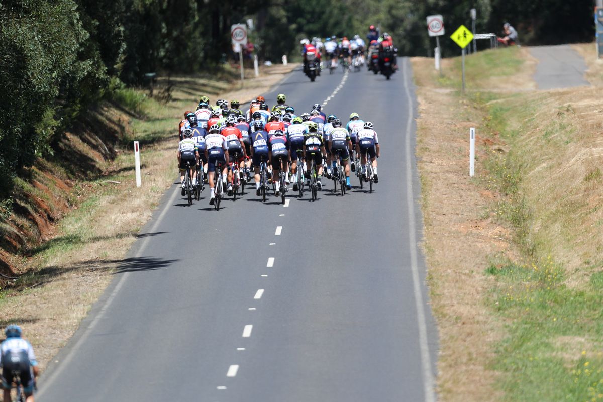 The peloton splits