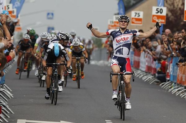 Andr&eacute; Greipel (Lotto Belisol Team) wins stage 2