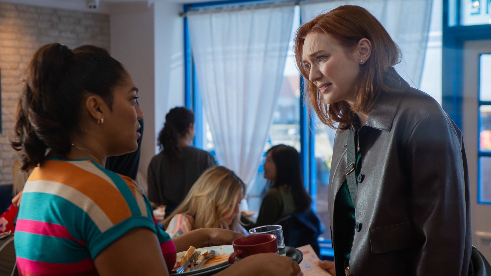Danielle Walters as Sandy and Eleanor Tomlinson as Amanda in The Fortune