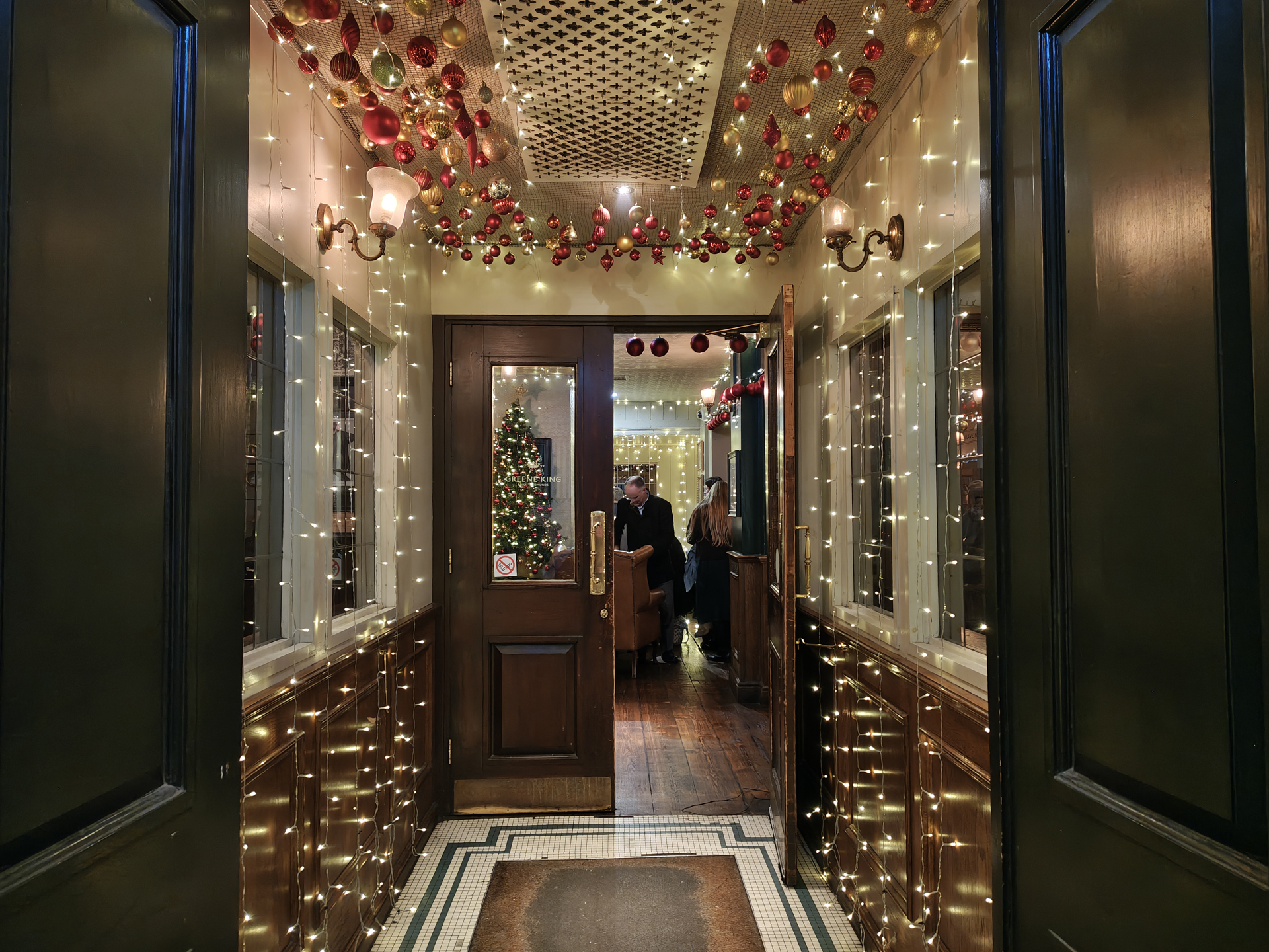 Moto Edge 70 sample photos