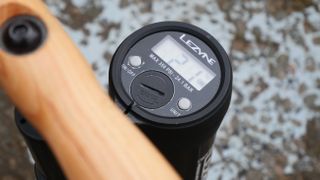 Lezyne Digital Pressure Overdrive floor pump wooden handle