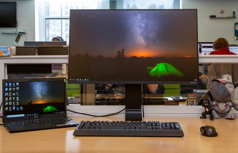 Samsung 32-inch Space Monitor review: big screen for small desks - The Verge