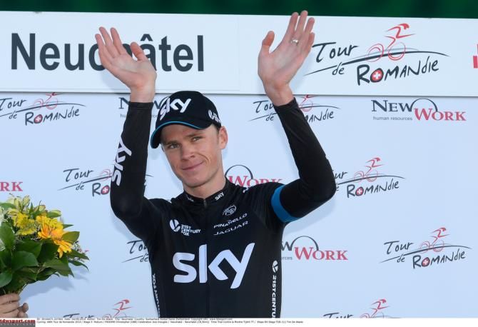 Chris Froome (Team Sky) waving to the crowd