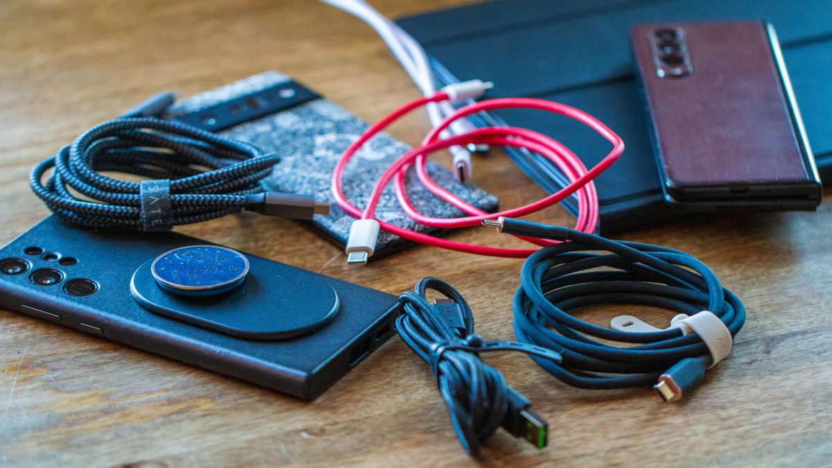 Charger Cable Protectors To Keep Your Cables Safe - Times of India  (February, 2024)