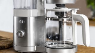 Best coffee maker alarm clocks: wake up 