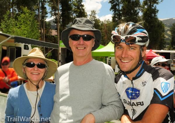 Jeremy Horgan-Kobelski (Subaru-Trek) with his parents as they watched Heather Irmiger descend the switchbacks to the finish.