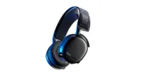 SteelSeries Arctis 7P Wireless gaming headset shown on white background