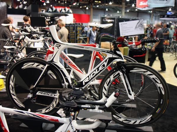 The Ridley Dean gets a striking new paint job for 2011.