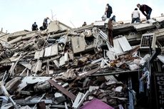 A powerful earthquake strikes near Turkey's city of Izmir, collapsing buildings and killing at least 14 people. Search and rescue efforts are underway to look for survivors in the rubble.