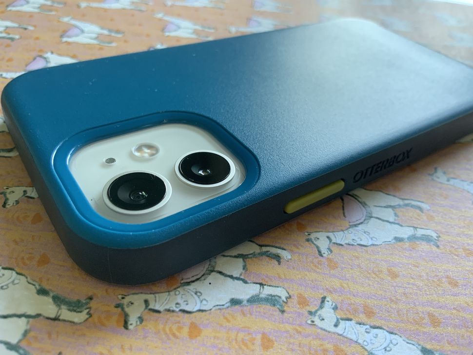 OtterBox Aneu Series iPhone case review Slim MagSafe compatible