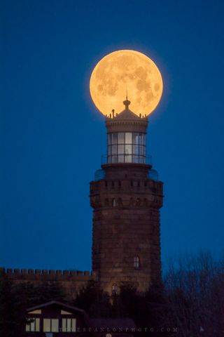 The Blue Sap Moon, seen here above the Navesink Twin Lights lighthouse in Highlands, New Jersey, appears like a celestial beacon for the once-operational tower. Astrophotographer Steve Scanlon captured this image near the historic site at 6:25 a.m. local time on Saturday (March 31).