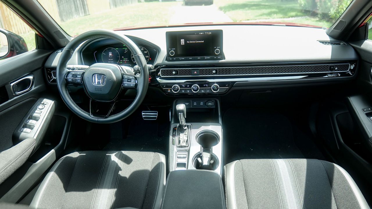 2025 Honda Civic Sport Hatchback Hybrid test drive.