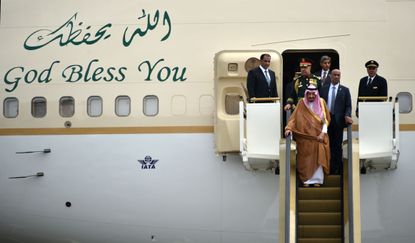 The Saudi monarch arrives.