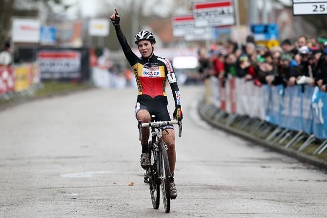 Sanne Cant soloed to the victory in Leuven