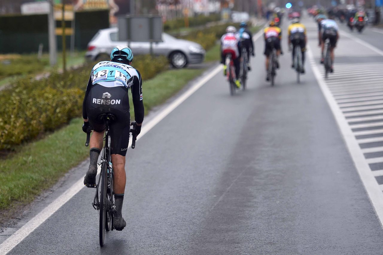 Niki Terpstra (Etixx-Quick Step) was briefly dropped by the lead group after flatting