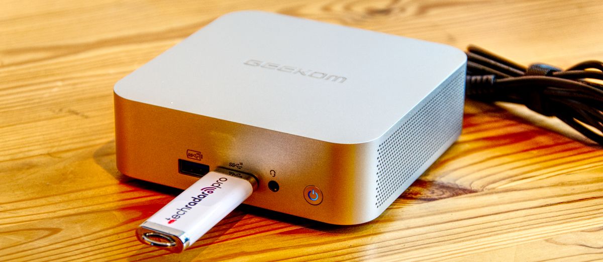 Geekom A8 Mini PC