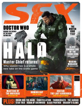 A kneeling Master Chief on the cover of SFX issue 375.