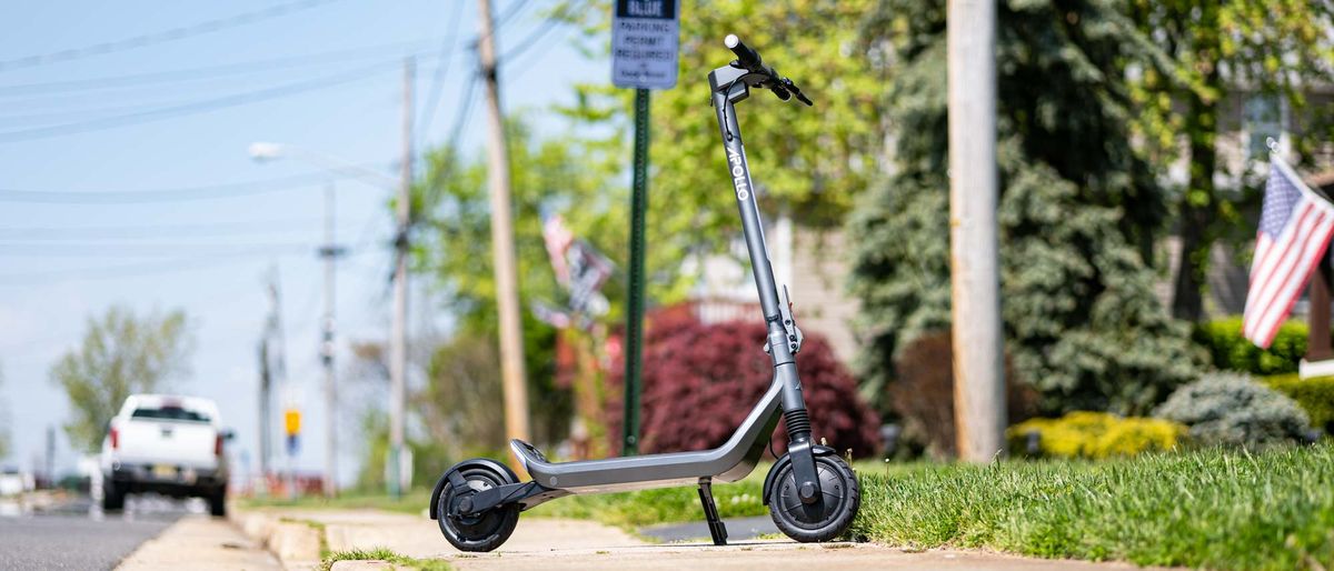 Apollo Go scooter.