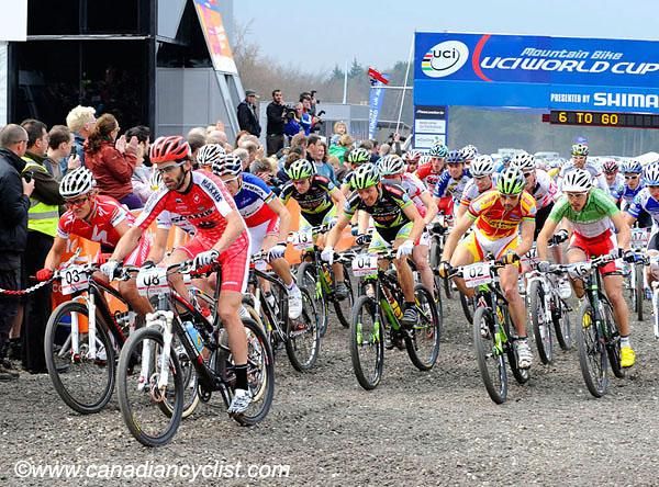 Geoff Kabush got the holeshot at the start.