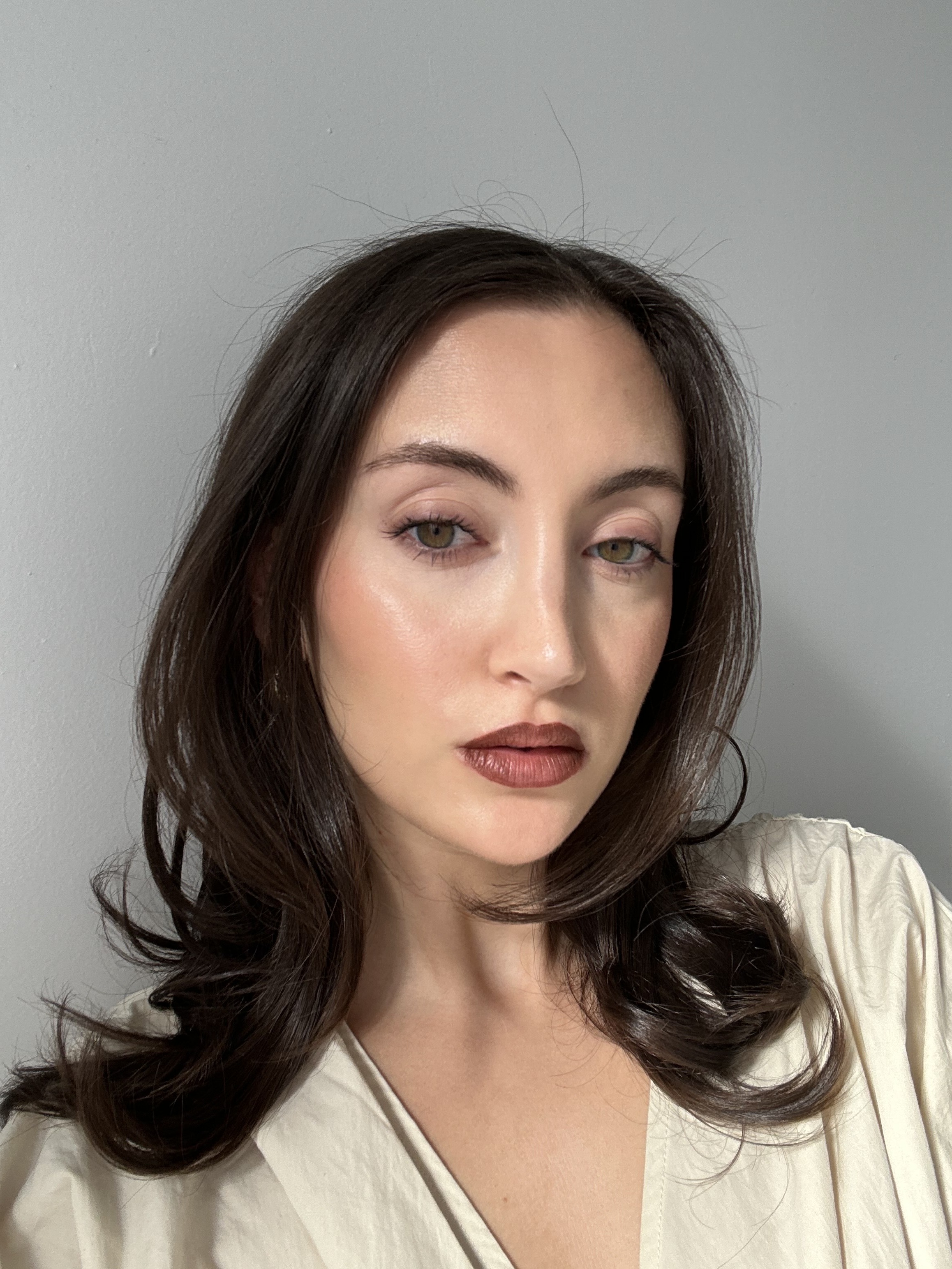 Alyssa Brascia wearing pink blush.