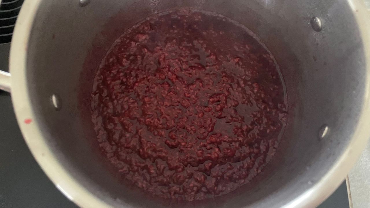 Jam in a deep pan from the ProCook Professional Stainless Steel Uncoated Cookware Set