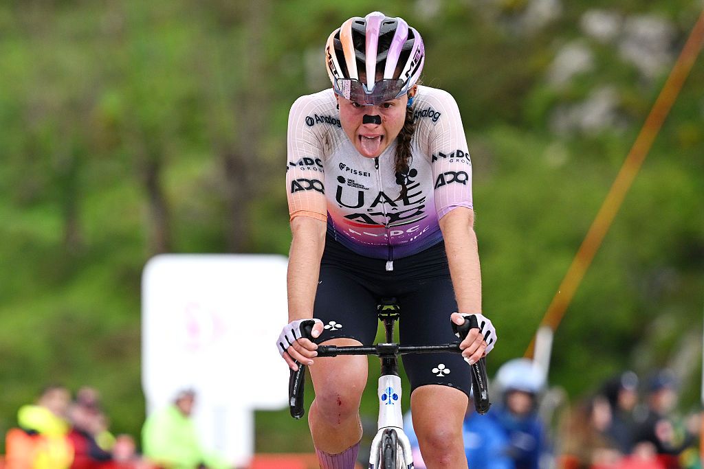 Paula Blasi with 'bittersweet feeling' after second place on Vuelta Femenina stage 6