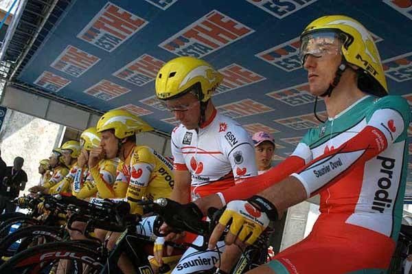 Marco Pinotti (Saunier Duval) concentrates hard before the start