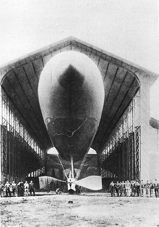 La France was the first airship to make a round-trip back to its starting point.