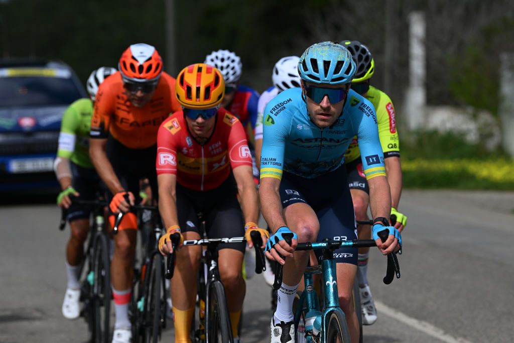 Max Walker (Astana Qazaqstan) leads the break at the Volt ao Algarve