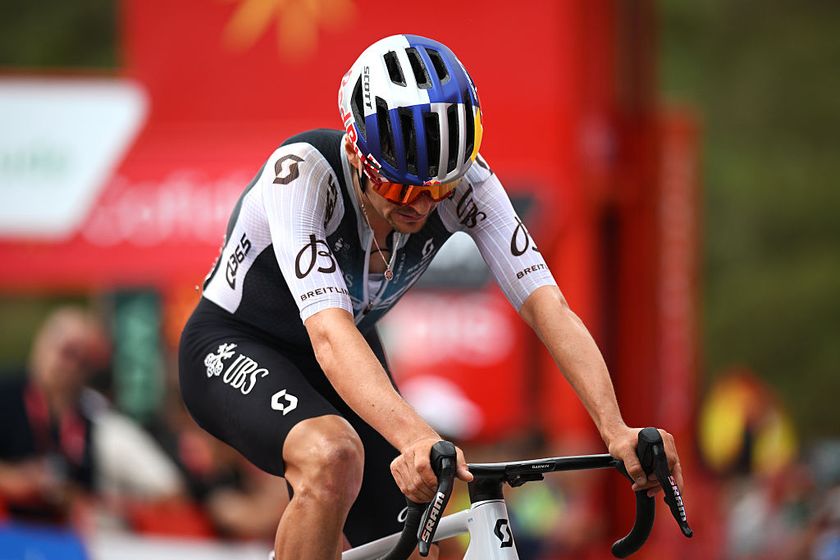Tom Pidcock finishing on stage 14 at the Vuelta