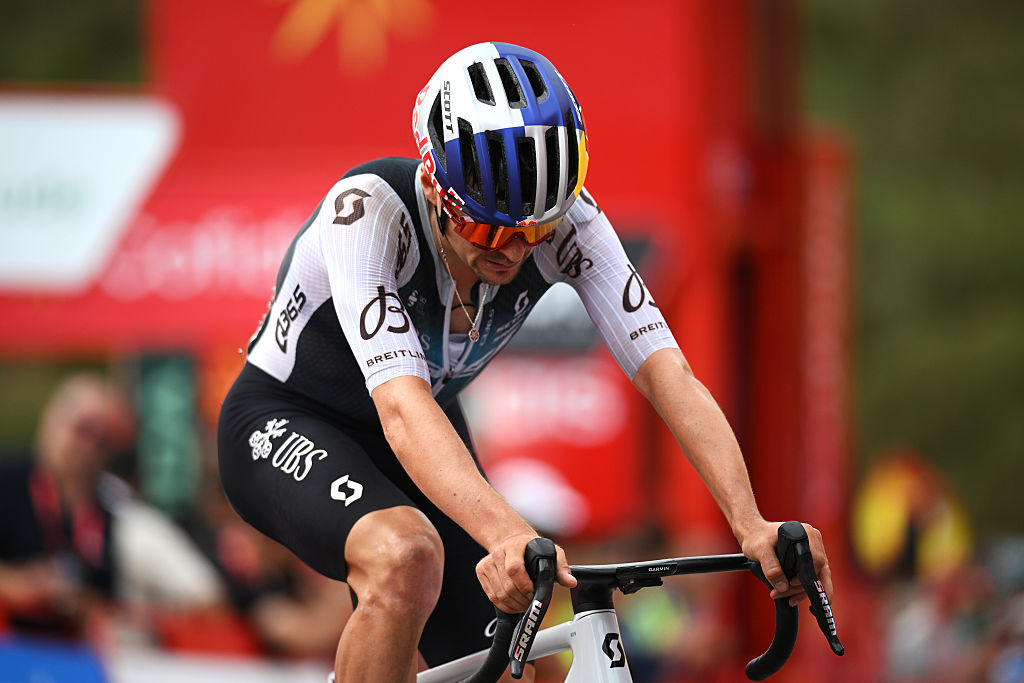 Tom Pidcock finishing on stage 14 at the Vuelta