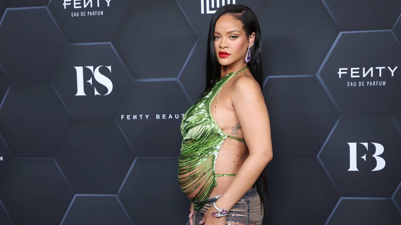 rihanna pregnancy 1370076609