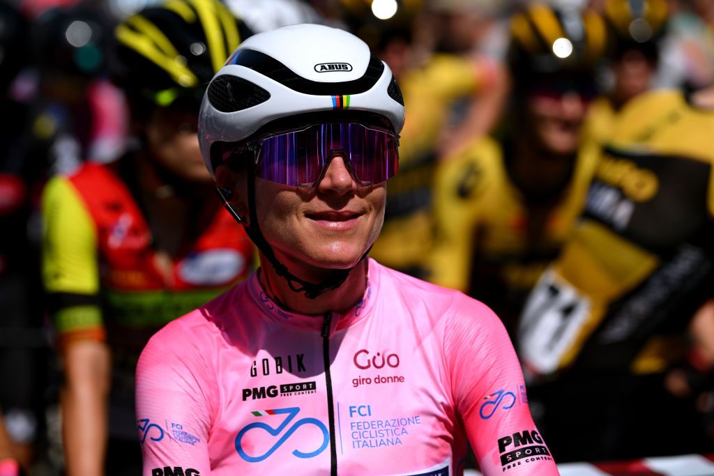 FIDENZA ITALY JULY 03 Annemiek Van Vleuten of The Netherlands and Movistar Team Pink Leader Jersey prior to the 34th Giro dItalia Donne 2023 Stage 4 a 134km stage from Fidenza to Borgo Val di Toro UCIWWT on July 03 2023 in Fidenza Italy Photo by Dario BelingheriGetty Images