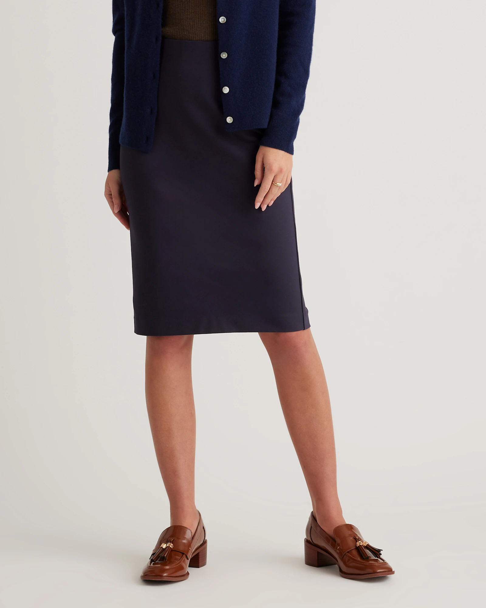 Ultra-Stretch Ponte Pencil Skirt in Navy, Size Xs