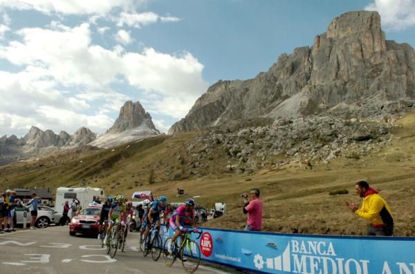 Michele Scarponi (Lampre) was dropped on the climb but made contact on the descent