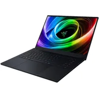 Razer Blade 16 | Ryzen AI 9 365 | RTX 5080 | 32 GB LPDDR5x | 1 TB SSD