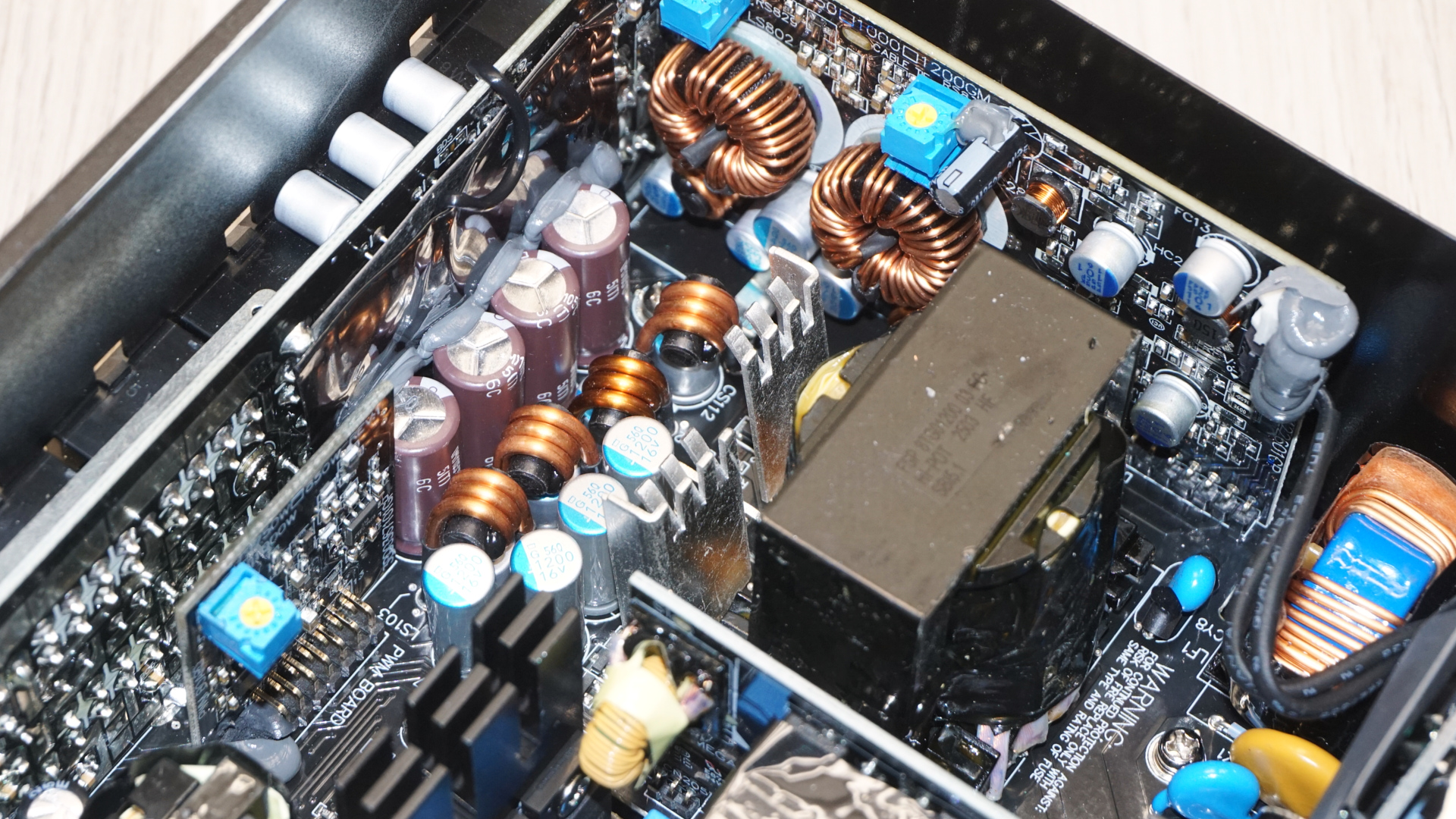 FSP Mega GM ATX 3.1 1200W