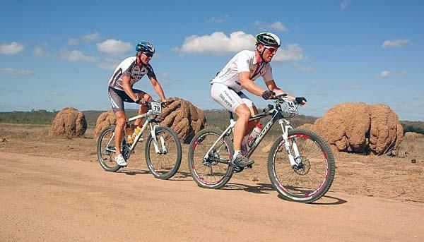Danish rider Dennis Bergen and Dutchman Paul van Hattam in the Outback.