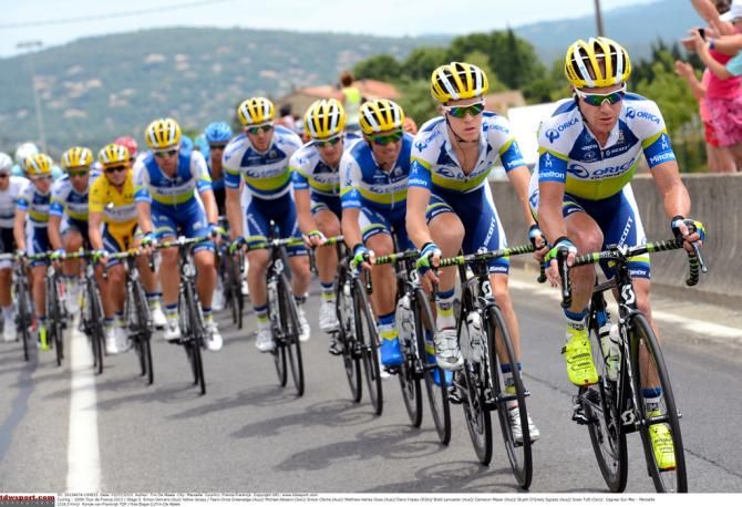 Orica-GreenEdge protecting yellow jersey wearer Simon Gerrans on stage 5